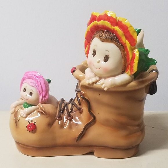 King Max Flower Babies in Boot Coin Piggy Bank  - KMP Gifts - Picture 1 of 12